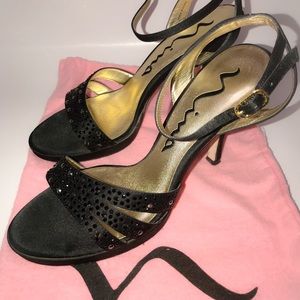 Nina shoes with dust cover bag